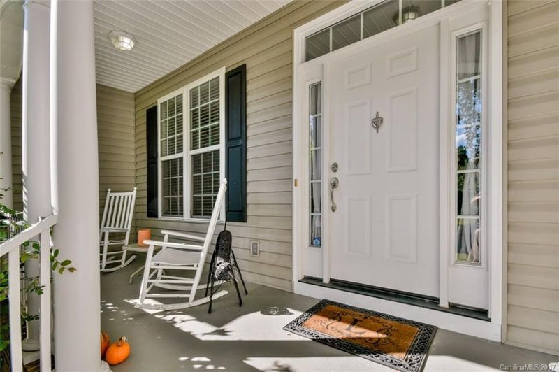 8721 Magnolia Estates Dr, Cornelius, NC 28031