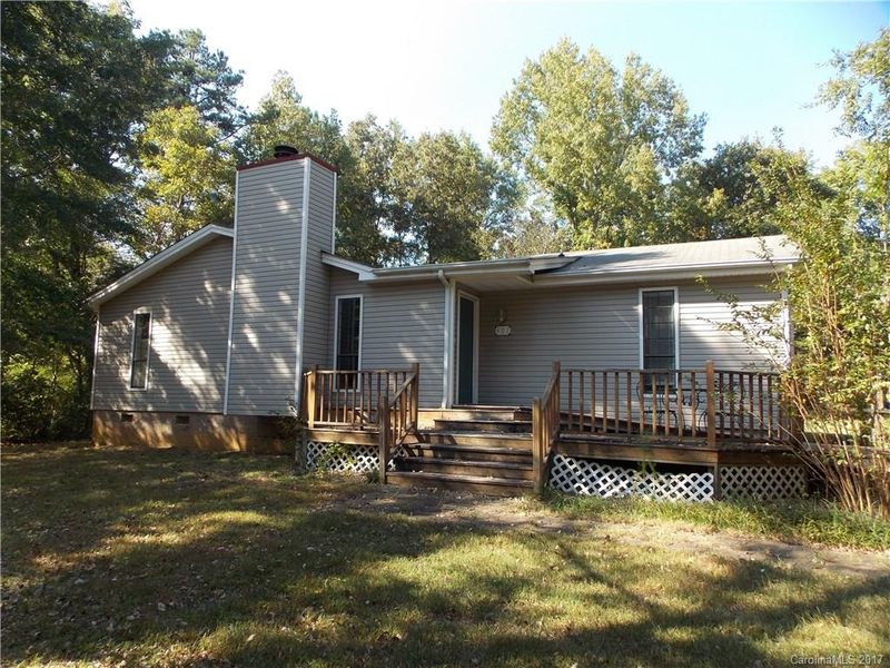 407 Settlement Dr, Midland, NC 28107