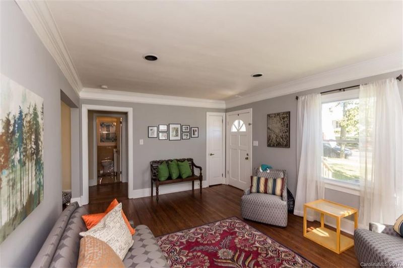 2632 Commonwealth Ave, Charlotte, NC 28205