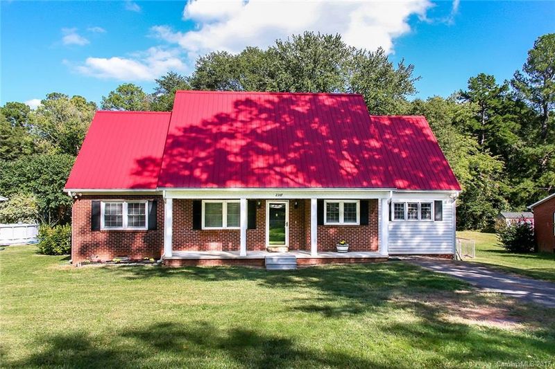 2107 E Lee St, Gastonia, NC 28054