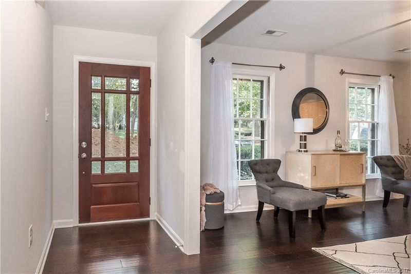 404 Hickok Ct, Charlotte, NC 28270