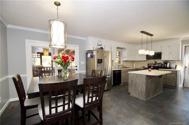 118 Alton Woods Rd, Monroe, NC 28112