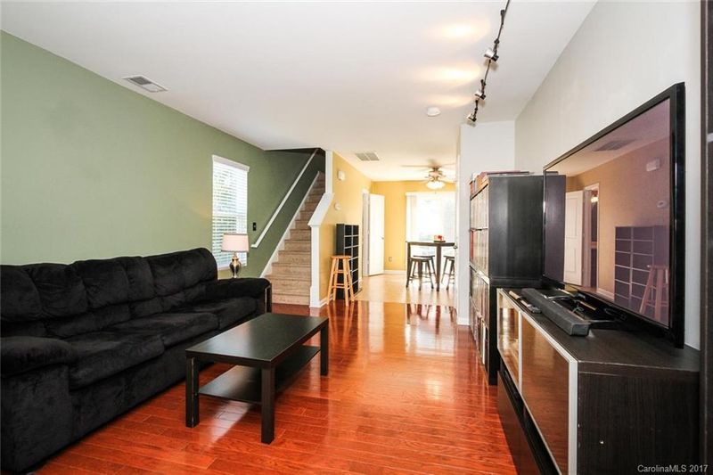 5024 Broad Leaf Ct, Dallas, NC 28034