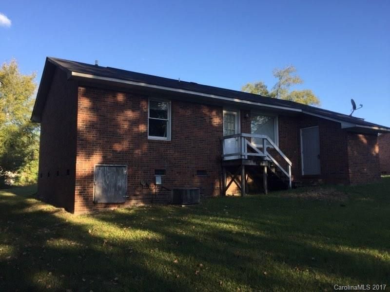 216 Nichols Rd, Lancaster, SC 29720