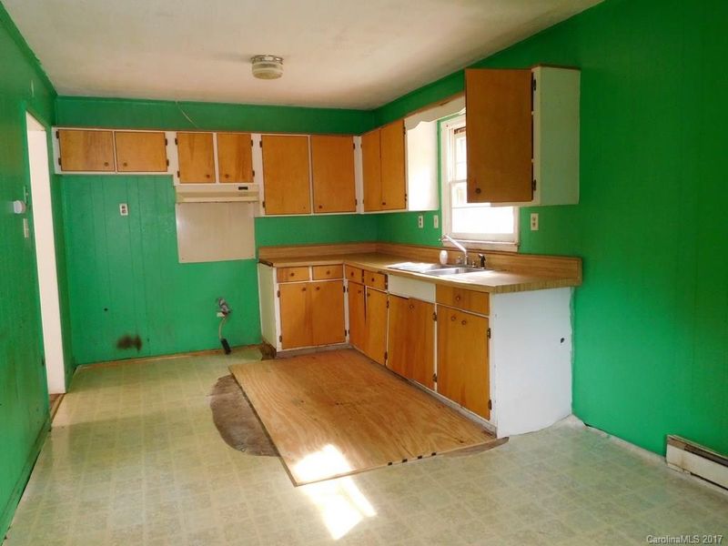3709 Hamilton Dr, Gastonia, NC 28052
