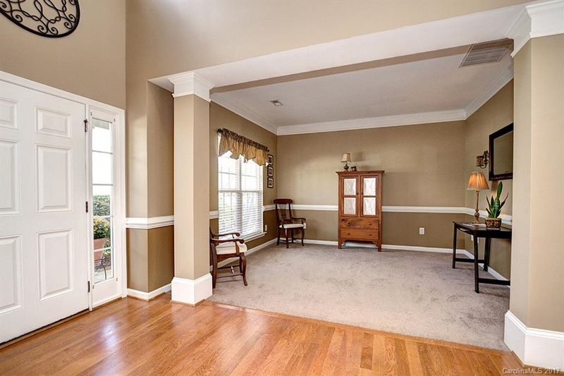 7500 Common Oak Dr, Stanley, NC 28164