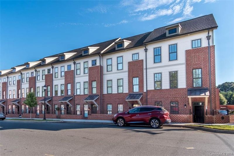 536 Jetton St #8, Davidson, NC 28036