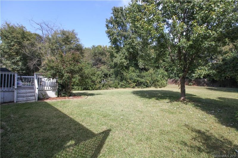 19612 Tryon St, Cornelius, NC 28031