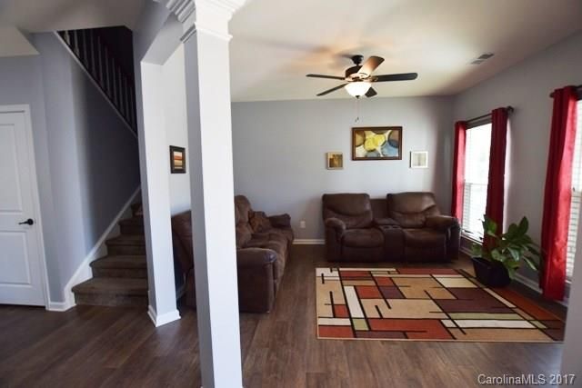 2524 Scarlet Oak Dr, Gastonia, NC 28056