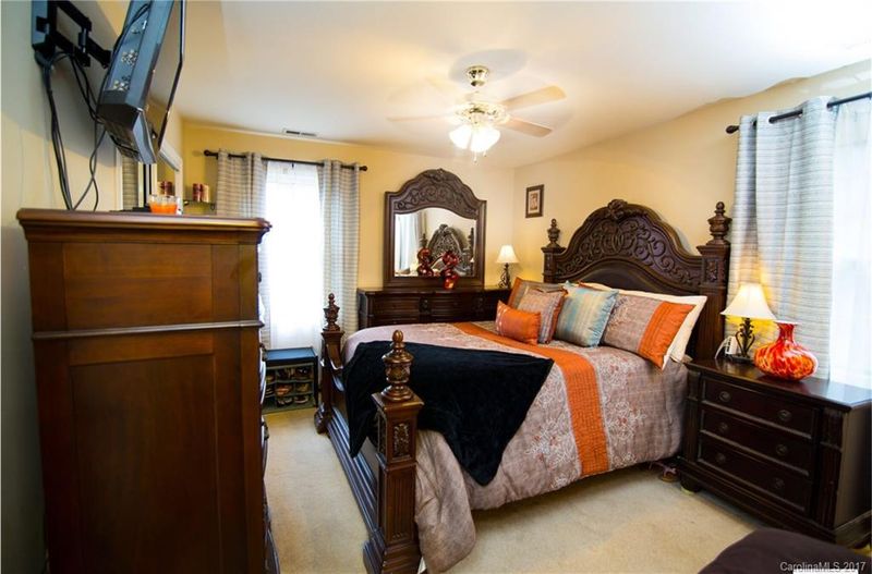 5421 Kerry Ln, Charlotte, NC 28215