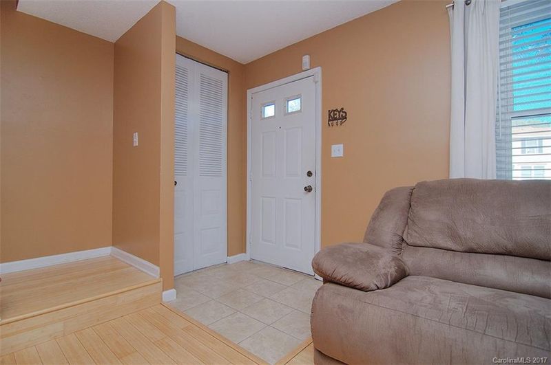9400 Lexington Cir #B, Charlotte, NC 28213