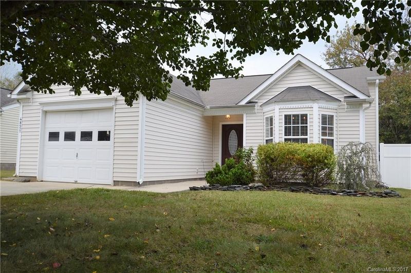 4821 Renfrew Dr #39, Concord, NC 28027
