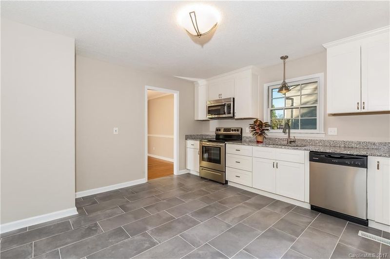 1653 Buckingham Ave, Gastonia, NC 28054