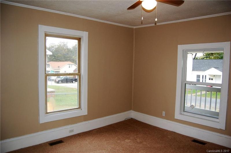 1202 Juniper Ave, Kannapolis, NC 28081