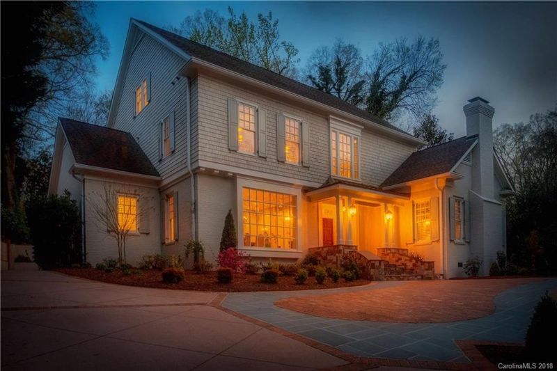 809 Edgehill Rd S, Charlotte, NC 28207