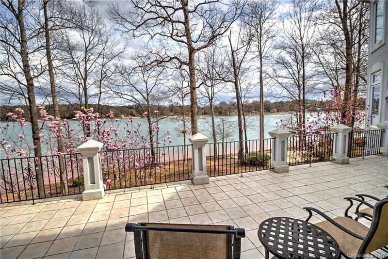 195 Mayfair Rd, Mooresville, NC 28117