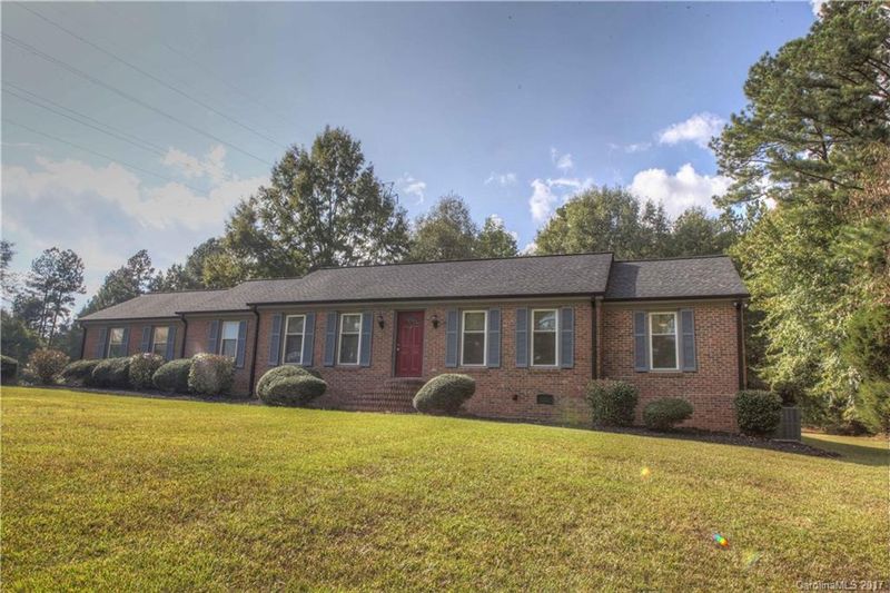 606 Pineview Lakes Dr #3, Chester, SC 29706