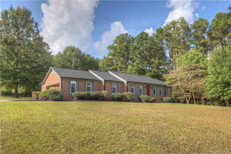 606 Pineview Lakes Dr #3, Chester, SC 29706