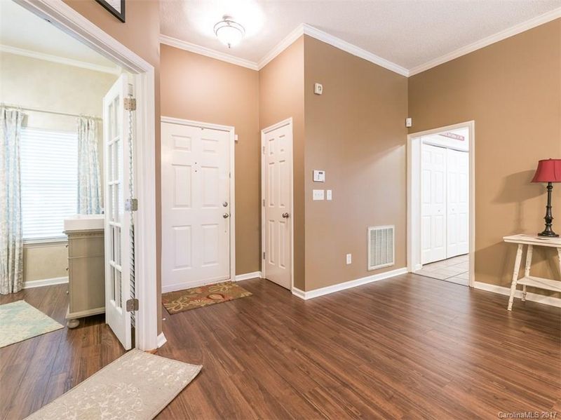 3818 Armitage Dr, Charlotte, NC 28269