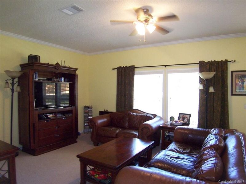 5614 Lennox Dr, Kings Mountain, NC 28086