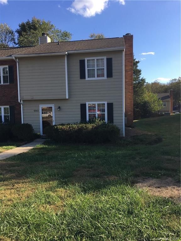6043 Heath Valley Rd, Charlotte, NC 28210