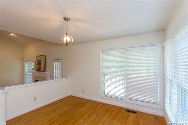 5206 Wimbleton Ct, Charlotte, NC 28226