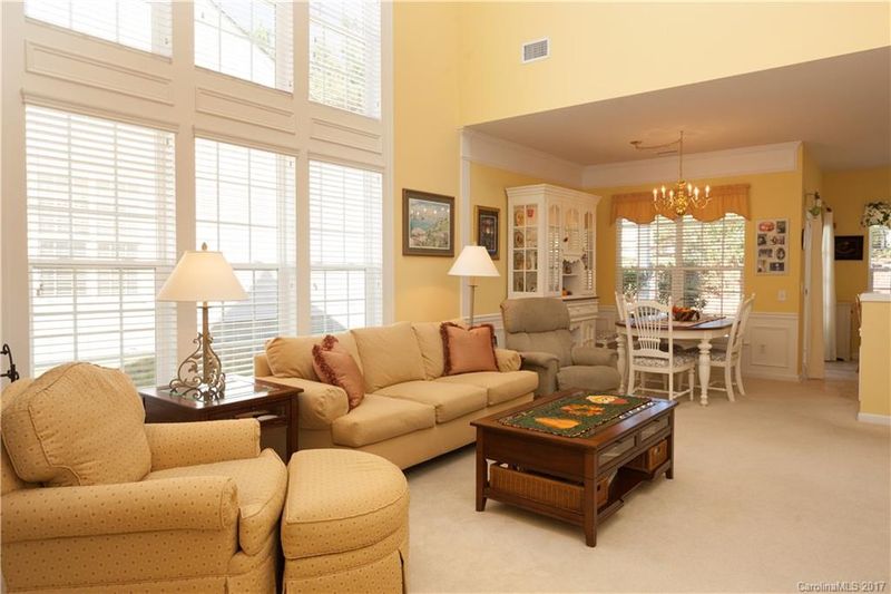 8723 Heron Glen Dr, Charlotte, NC 28269