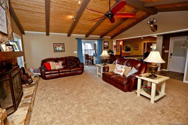 6556 Miller Rd, Kannapolis, NC 28081