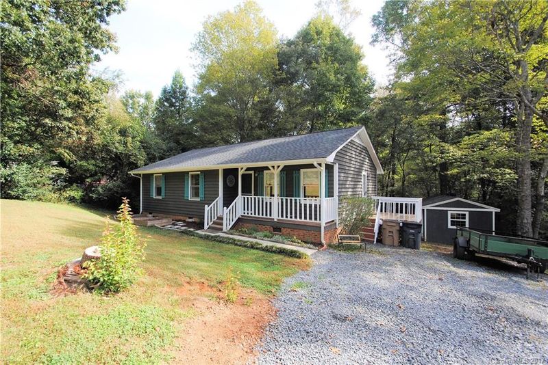 5719 Indian Brook Dr, Matthews, NC 28105