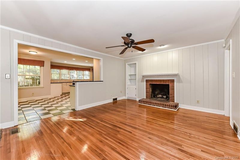 1501 Providence Rd, Charlotte, NC 28207