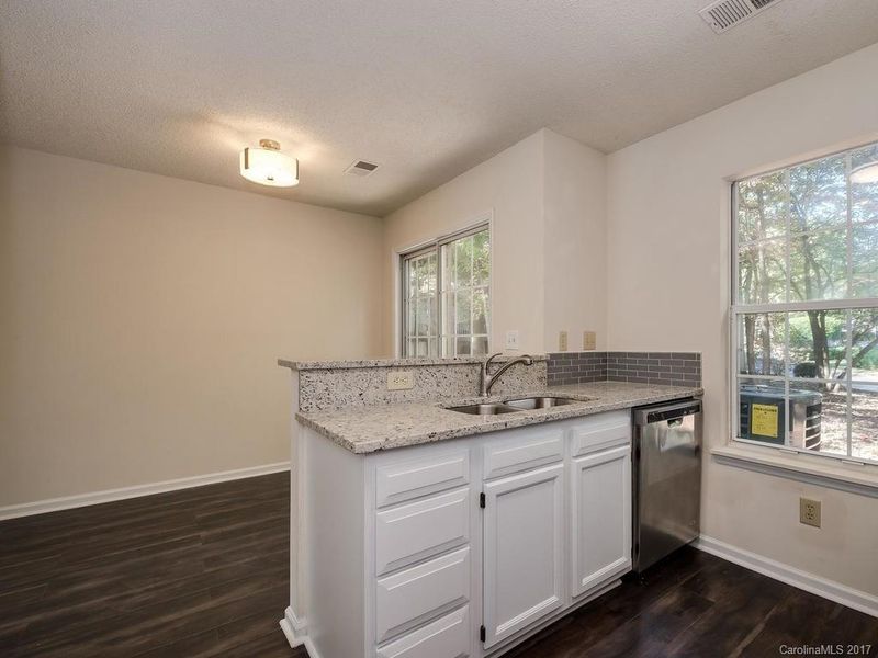 6408 Windsor Gate Ln #6408, Charlotte, NC 28215