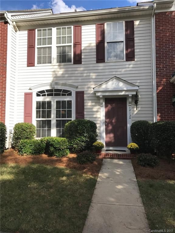 10124 Meadow Crossing Ln, Cornelius, NC 28031