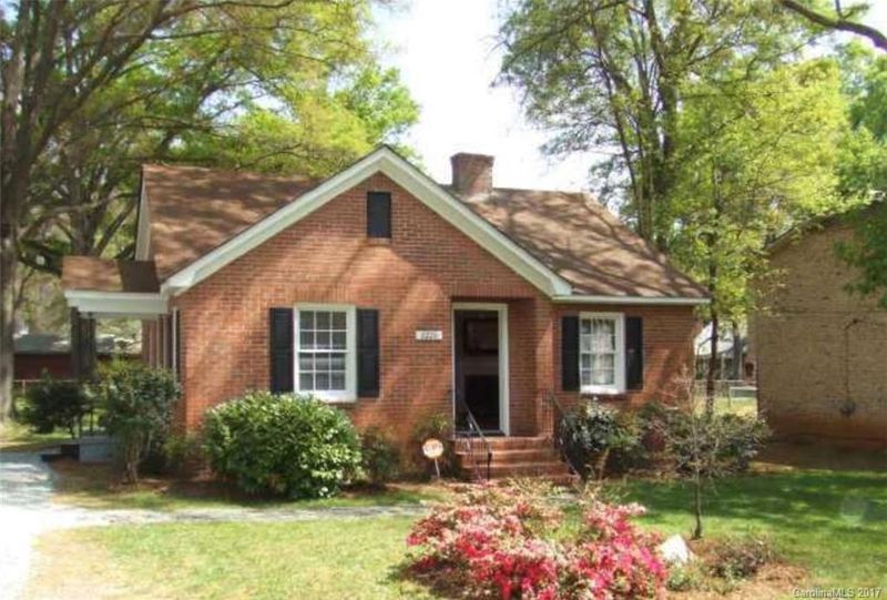 1225 Hazel St, Charlotte, NC 28208