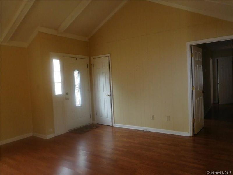 2616 Castlewood Dr, Gastonia, NC 28056