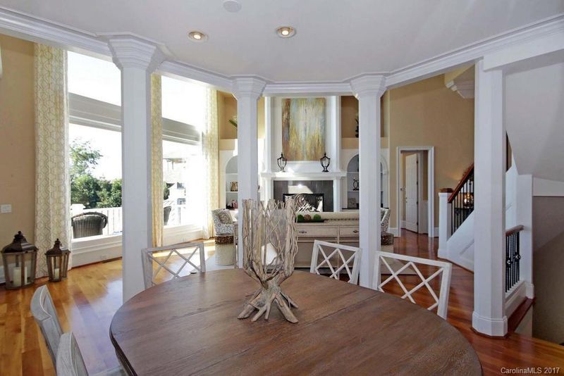 18421 Peninsula Club Dr, Cornelius, NC 28031