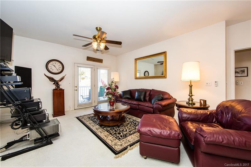 10730 Hill Point Ct, Charlotte, NC 28262