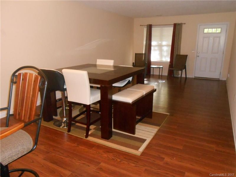 16717 Timber Crossing Rd, Charlotte, NC 28213