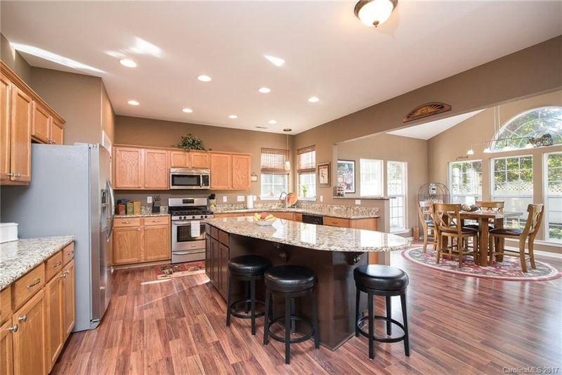 7705 Antique Cir #9, Waxhaw, NC 28173