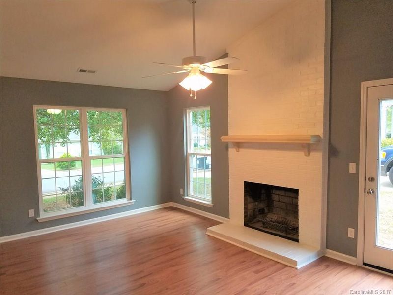 9017 Milton Morris Dr, Charlotte, NC 28227