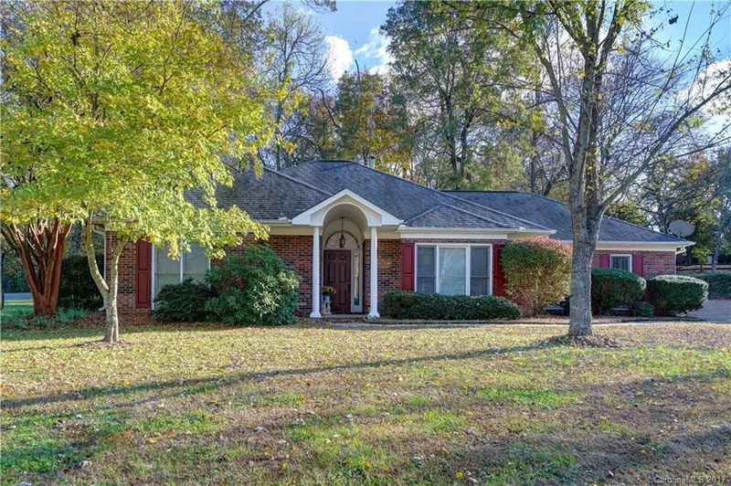 3901 Summerhill Ct, Concord, NC 28027