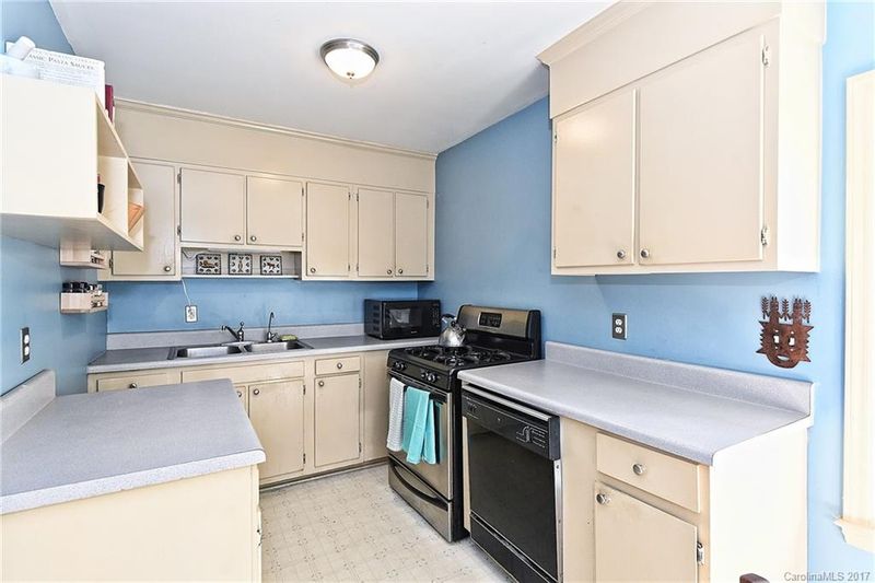 21000 Academy St, Cornelius, NC 28031