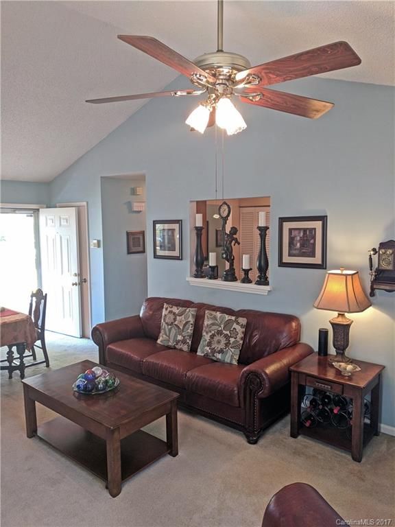 2916 Overlook Trl, Charlotte, NC 28212