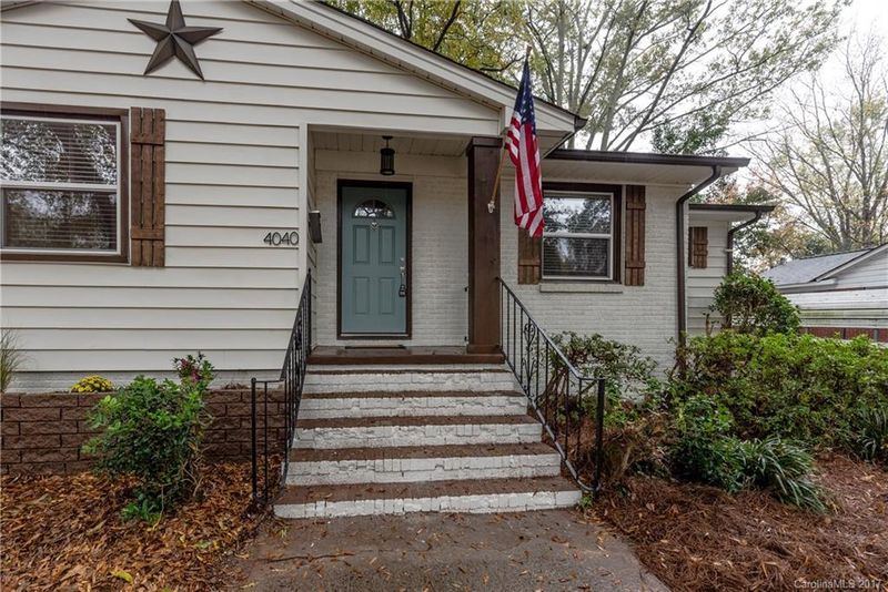 4040 Foxford Pl, Charlotte, NC 28215