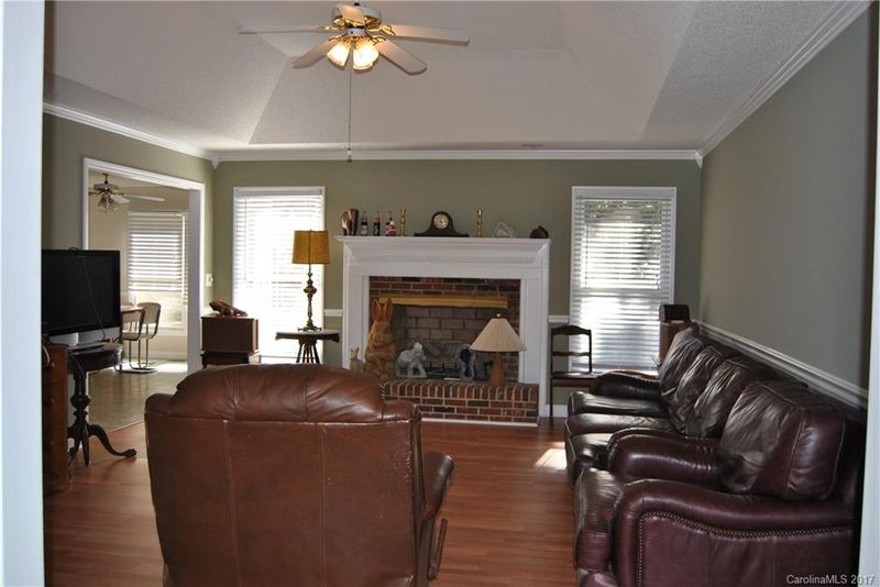 2503 Ridge Ave, Gastonia, NC 28054