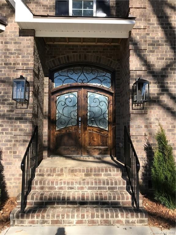 6615 Gardner Ln, Charlotte, NC 28270