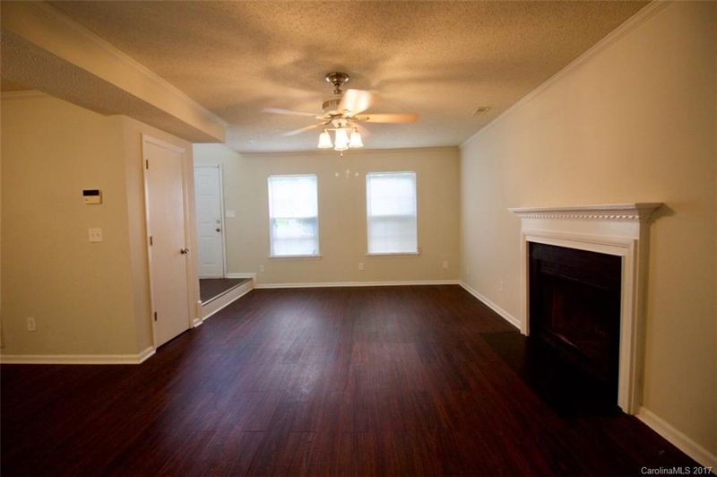 9510 Huntsham Rd, Charlotte, NC 28227
