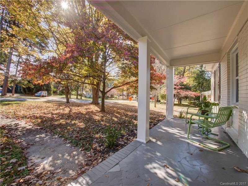 1125 Pierson Dr, Charlotte, NC 28205