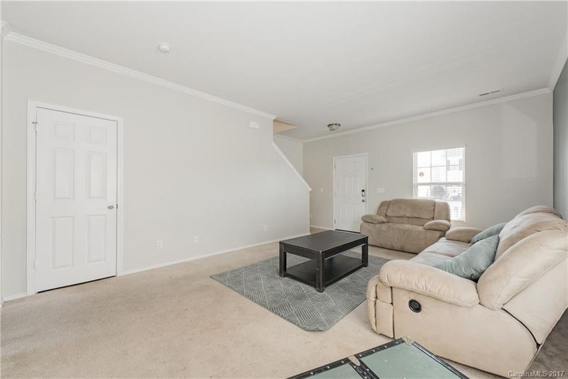 1033 Willow Wind Dr, Gastonia, NC 28054