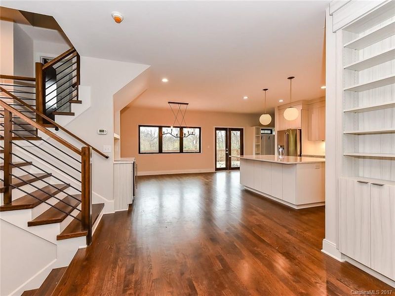 125 Manning Dr, Charlotte, NC 28209