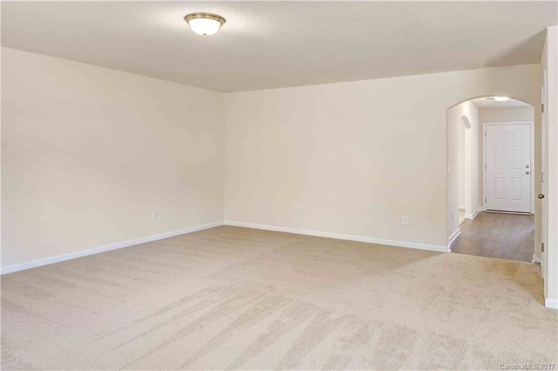 9611 Weikert Rd, Charlotte, NC 28215